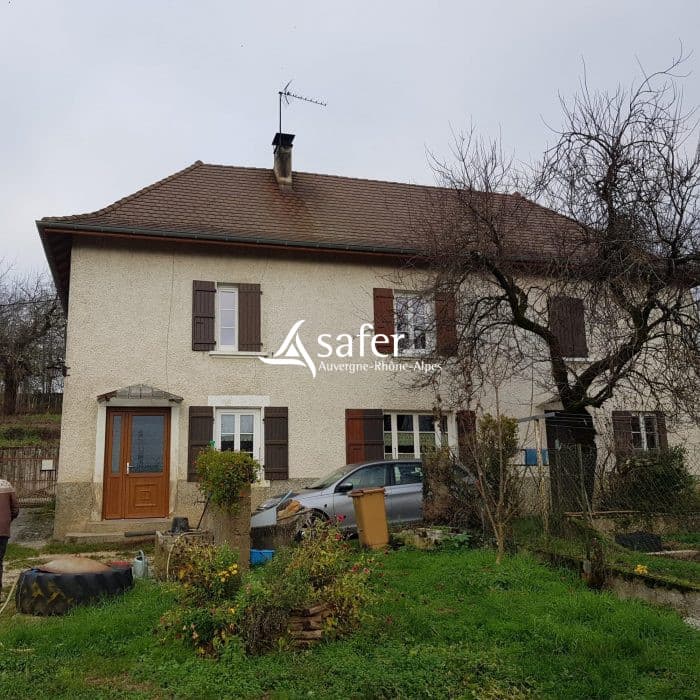 Ferme avec 21 ha de terre et pré